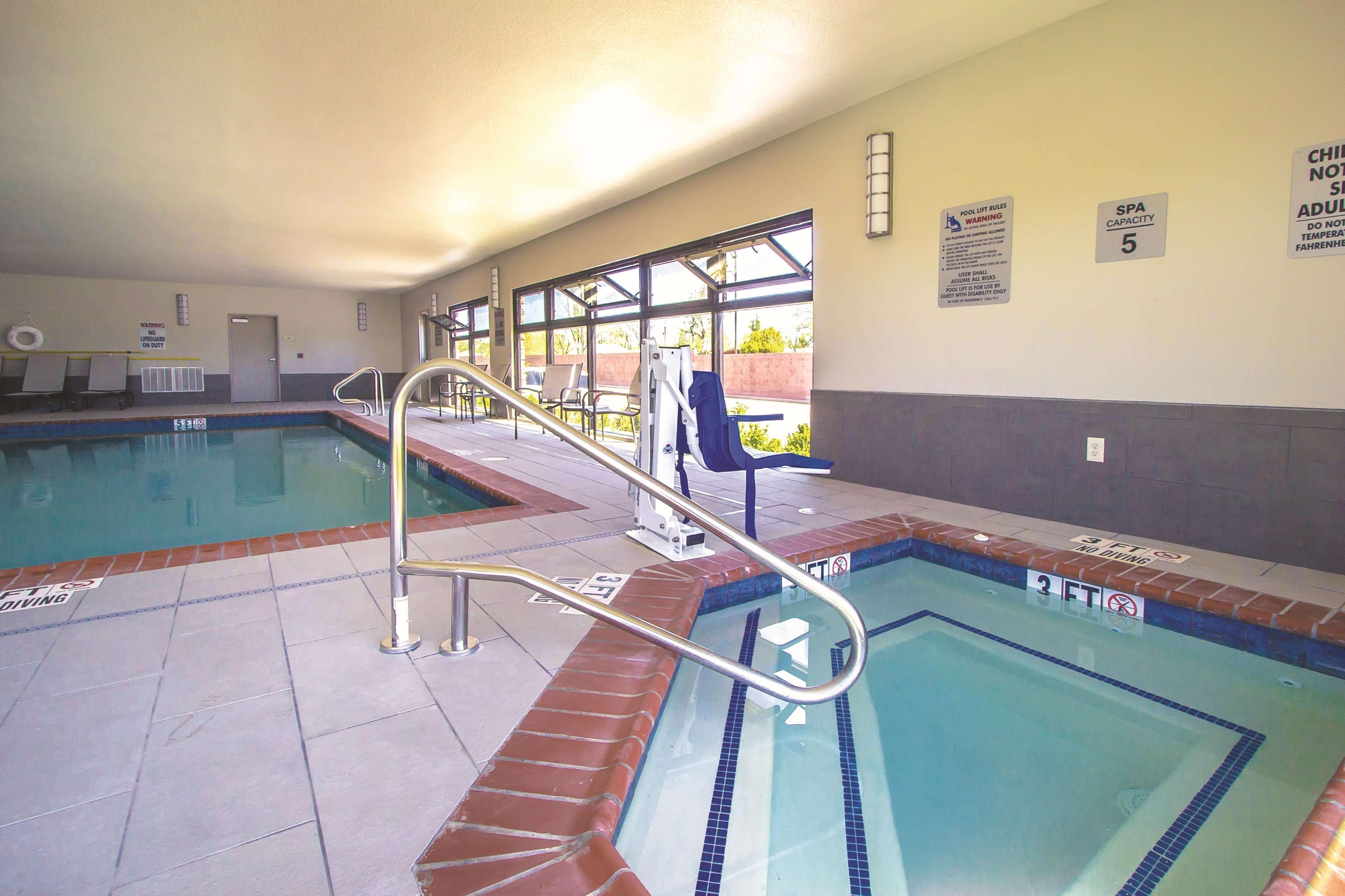 Hotel La Quinta By Wyndham Pampa Exterior foto